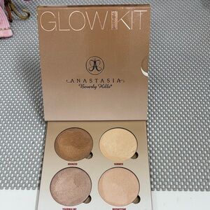 Anastasia Beverly Hills Sun Dipped Glow Kit